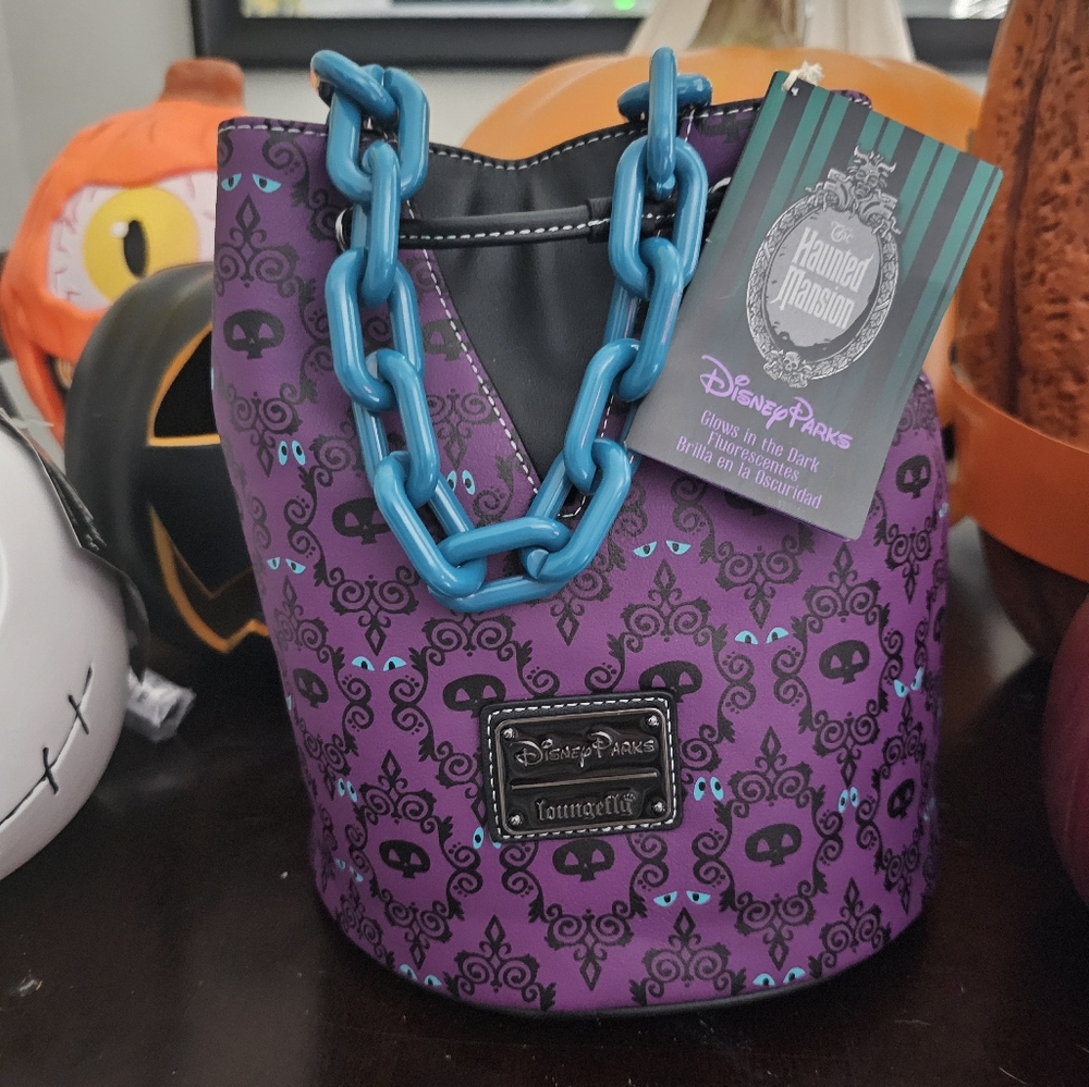 NWT Loungefly Haunted Mansion Bucket Bag* GLOW IN THE DARK*